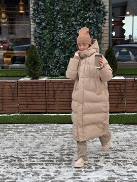 {{photo.Alt || photo.Description || 'Куртка с капюшоном, удлинённая, на холлофайбере 8916'}}